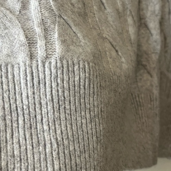 Aerie Oversized Cozy Gray Knit Sweater with Pearl Accents Various Sizes - Picture 7 of 15